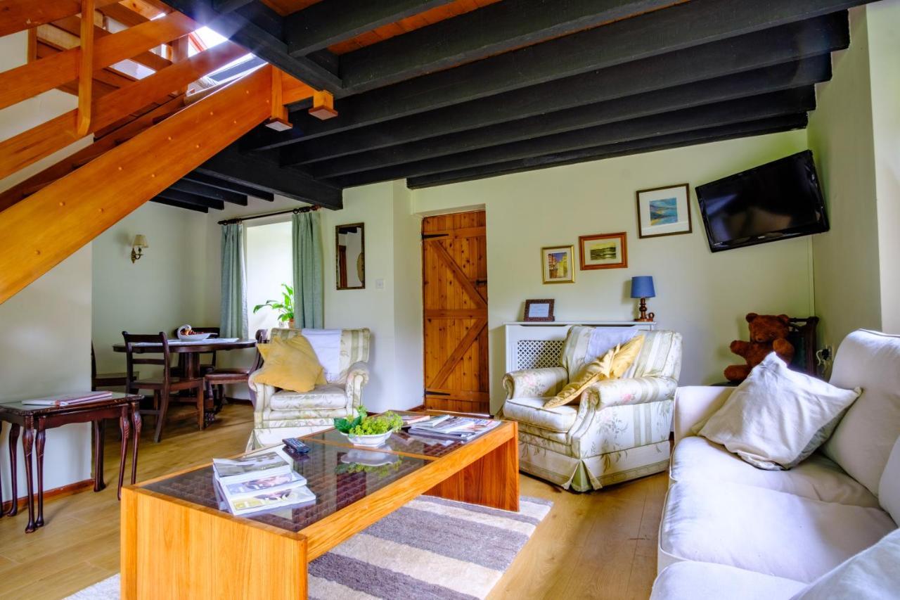Lakeside Cottage Carmarthen Extérieur photo